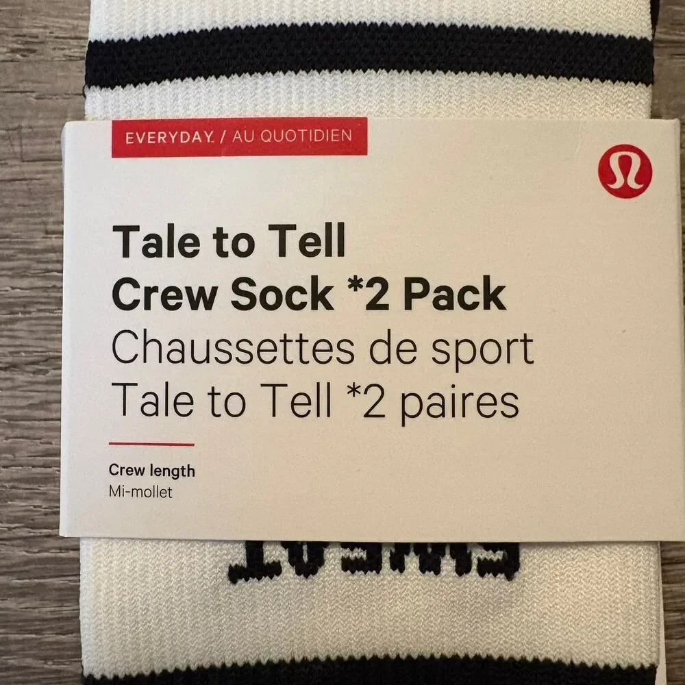 Lululemon Tale to Tell Crew Socks 2 Pack White Black M/L